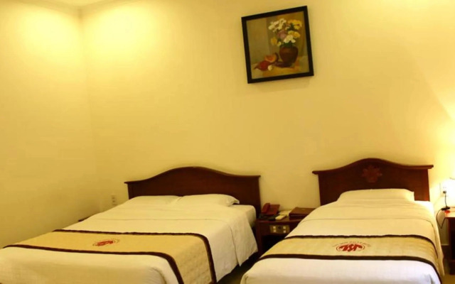 Tan Son Nhat 1 Hotel