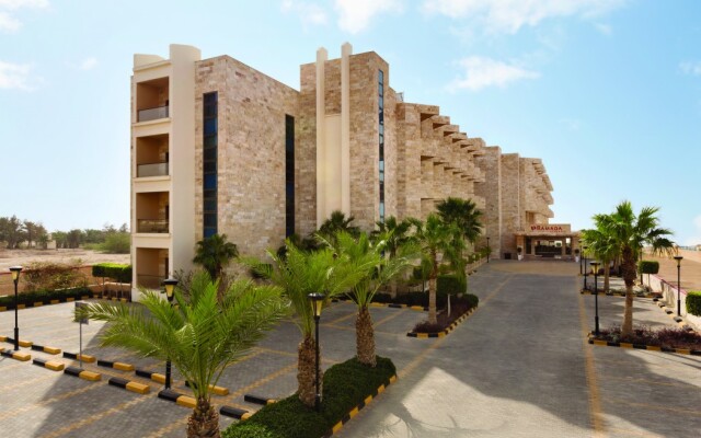 Отель Ramada Resort Dead Sea Иордания, Ма-Ин - 1 отзыв об отеле, цены и фото номеров - забронировать отель Ramada Resort Dead Sea онлайн вид на фасад