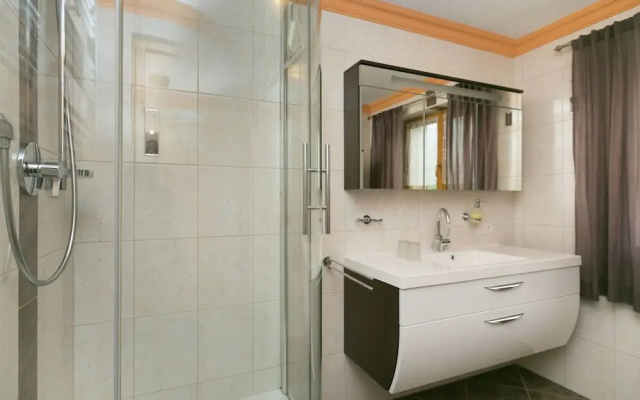 Splendid Apartment in Aschau im Zillertal With Garden