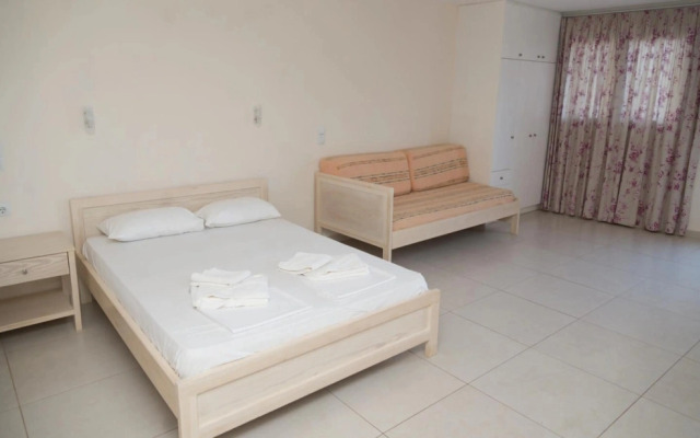 Sunset Studios And Apartments by Estia