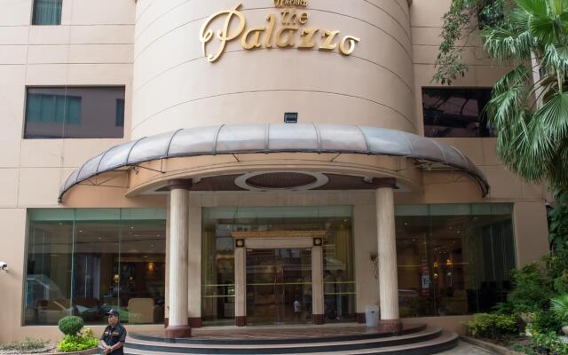 Palazzo Hotel вид на фасад