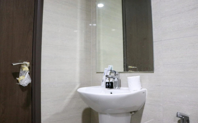 Spacious And Comfy 3Br Ciputra International Apartment