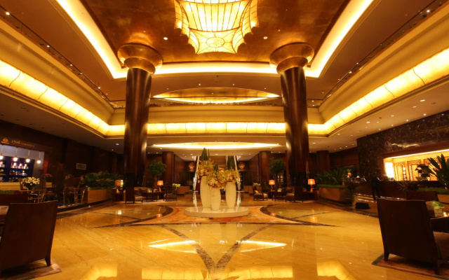Kunming Green Lake Hotel
