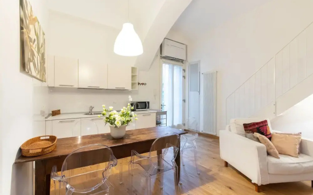 Charming Studio near Piazza Castello