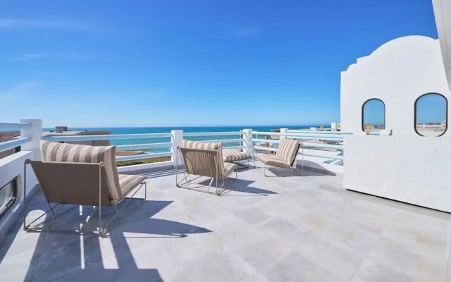 Wander Surf House