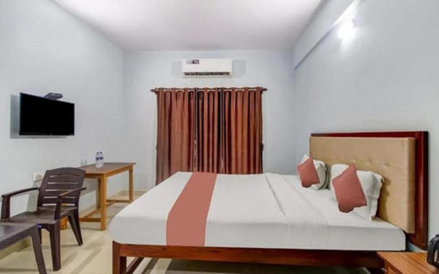 FabHotel Morjim Paradise
