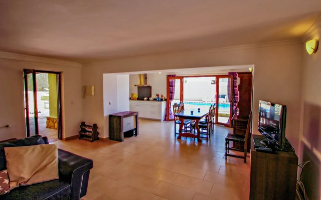Alice - Holiday Home With Private Swimming Pool In Benissa