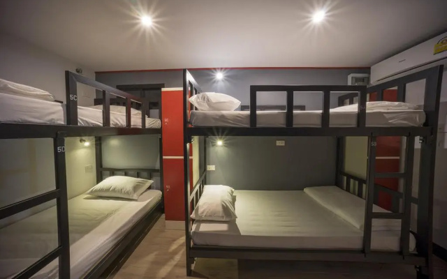 @Box Hostel