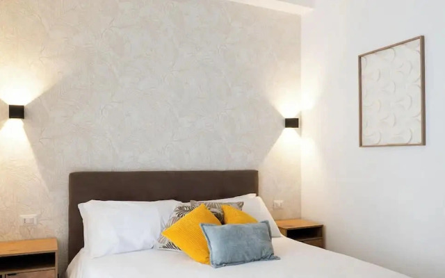 Barirooms - Cardassi Suites