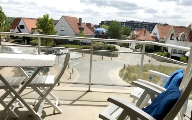Well-kept Corner Apartment in Koksijde