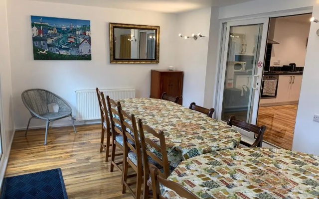 Fantastic villa bournemouth - spa, parking, garden