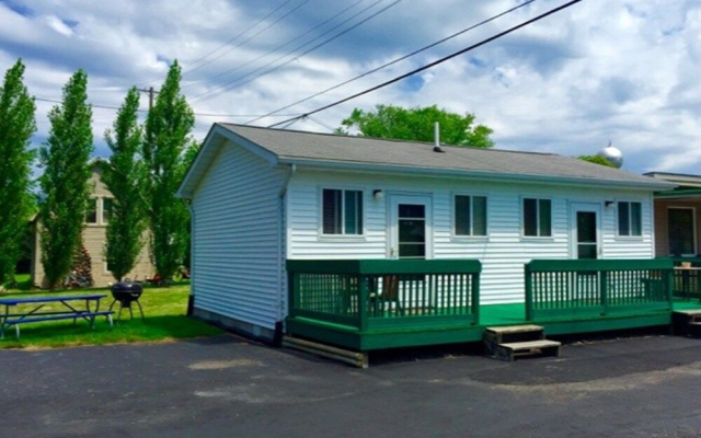 Blue Spruce Motel