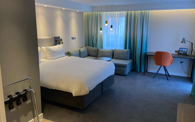 Holiday Inn Lincoln by IHG