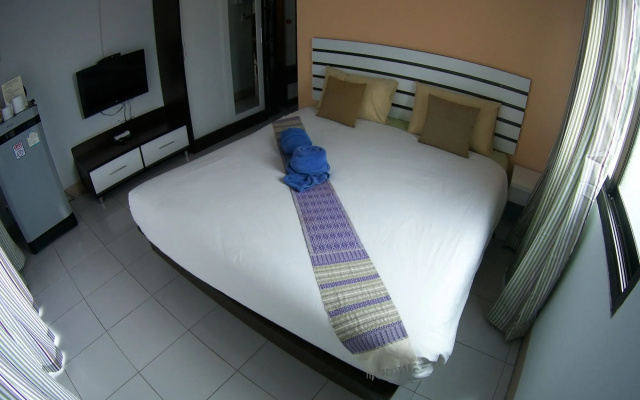 Rapeepong Hotel