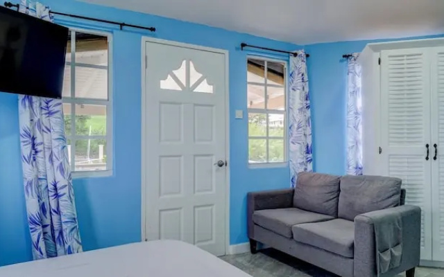 Your quaint home just steps from beach