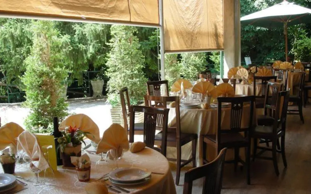 Hotel Paradiso