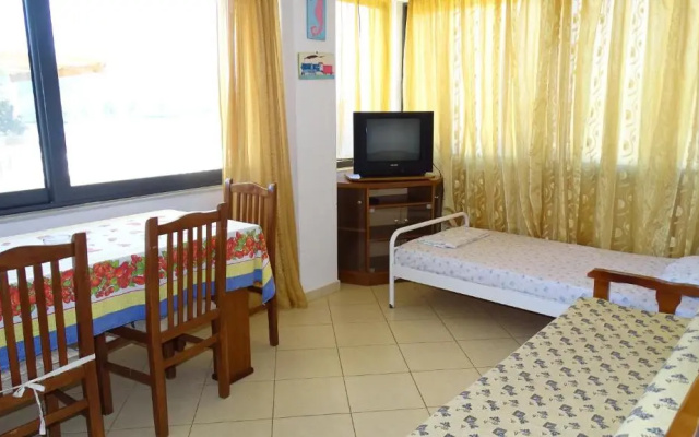 Petros Apartments
