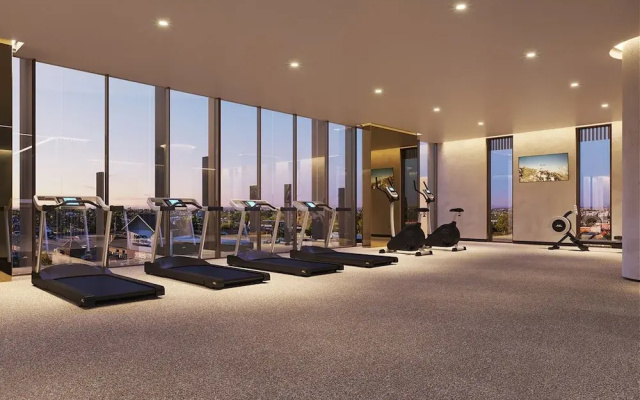 High-rise Balcony Unit With City Views, Gym, Pool