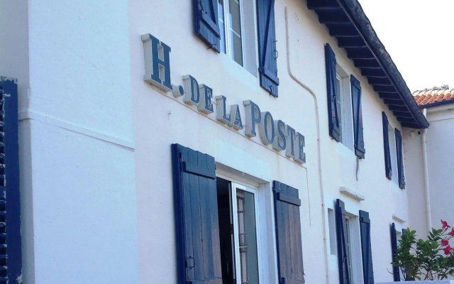 hotelImage