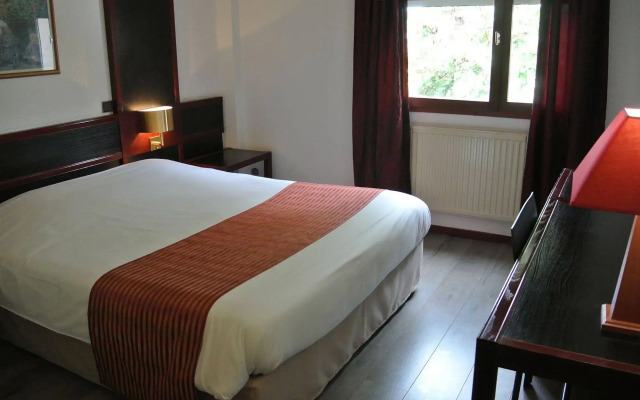 The Originals City, Hôtel Castel Burgond