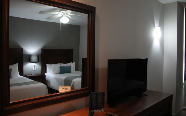 Hotel Suites Mexico Plaza Campestre