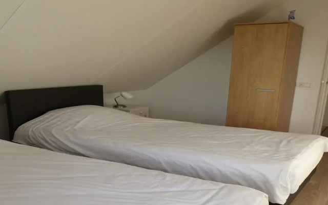 Spacious 10-person Villa in Quiet Holiday Park