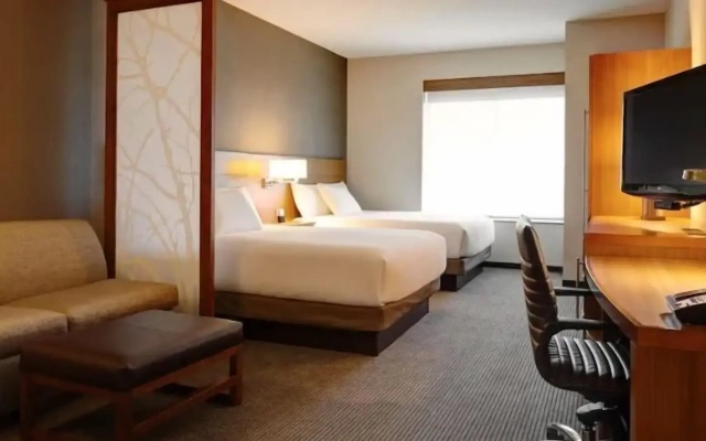 Hyatt Place Charlotte Downtown