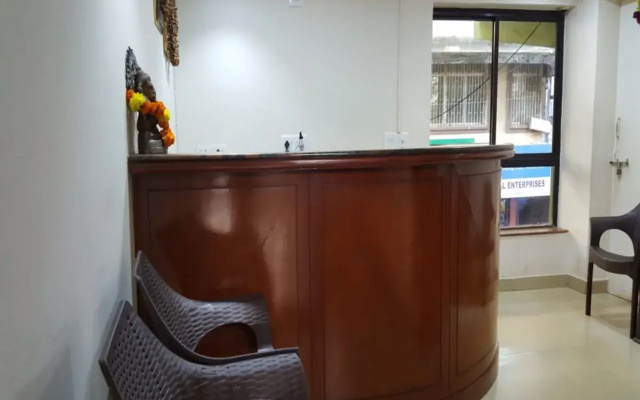 Gomati Business Hotel by OYO Rooms