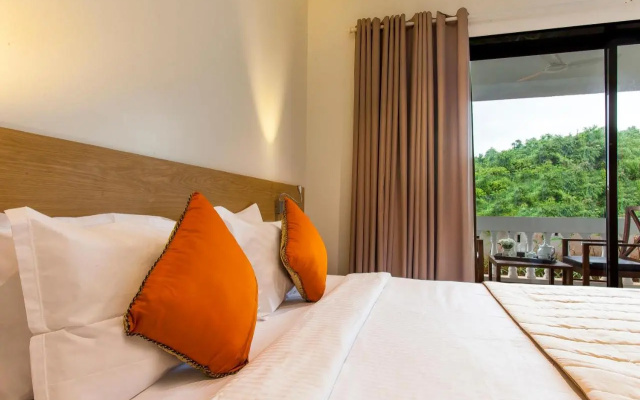 Blue Ocean The Fern Resort & Spa Ganpatipule, Series by Marriott
