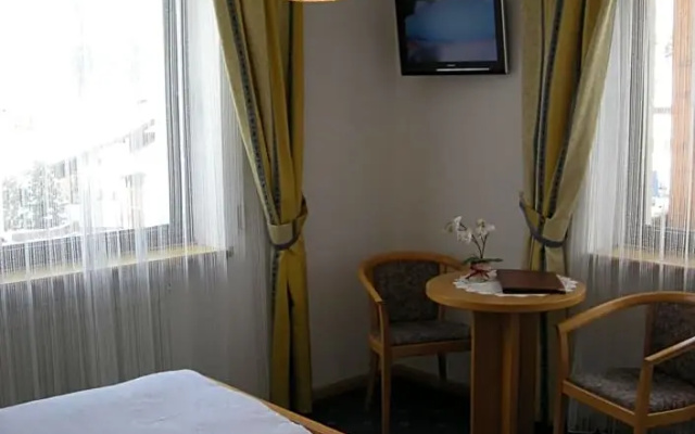 Garni Hotel Rezia