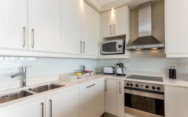 Third Floor sea Facing 2 Bedroom Apartment With Balcony