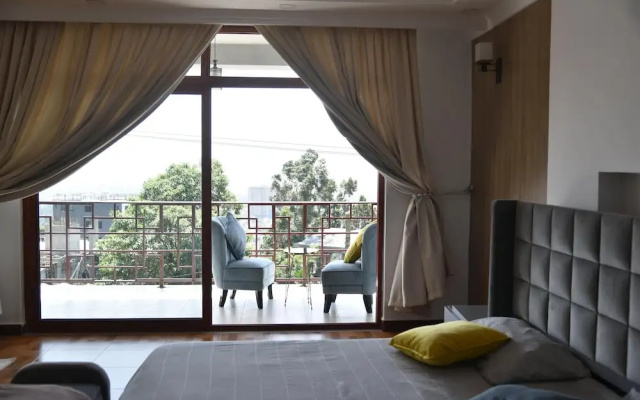 5 Bedroom Exquisite Villa in Top-view Area
