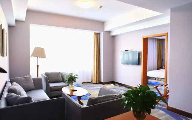 Dalian Bolt Hotel