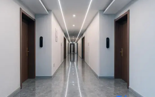 Wanxiang Liya Hotel (Cultural Square)