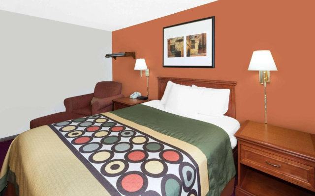 Super 8 By Wyndham Algona