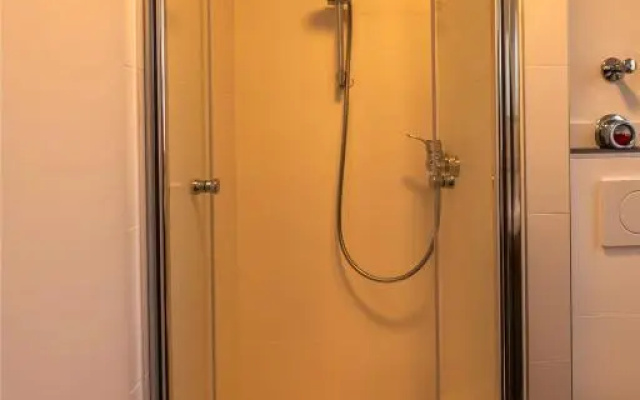 Exklusiv & Zentral: 1-Zi. Apartment mit Balkon Stellplatz