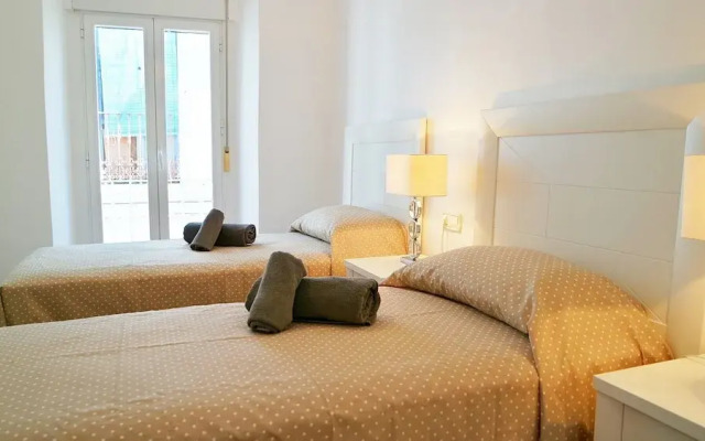 Central Family Apartment With Terrace