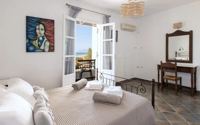 Sea Lilies Suites