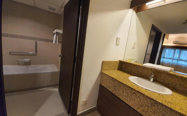 Crown Regency Serviced Suites