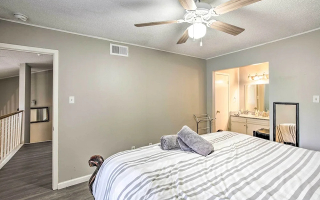 Pet-friendly Dallas Townhome w/ Outdoor Grill