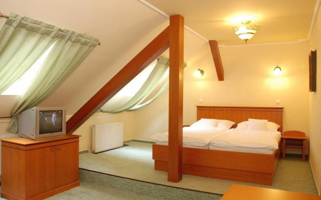 Hotel Most Slávy