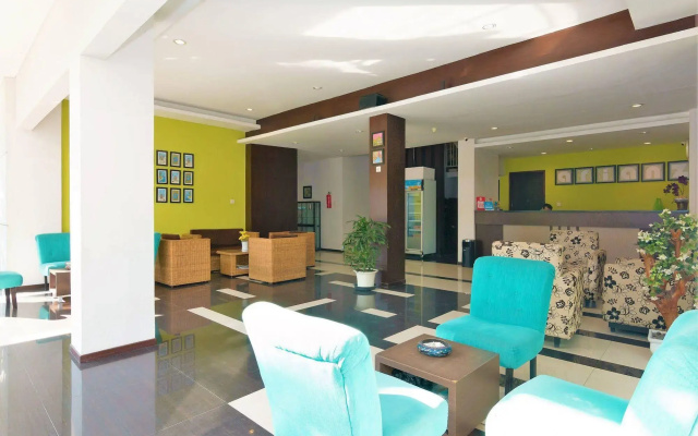 Hotel Catur Warga