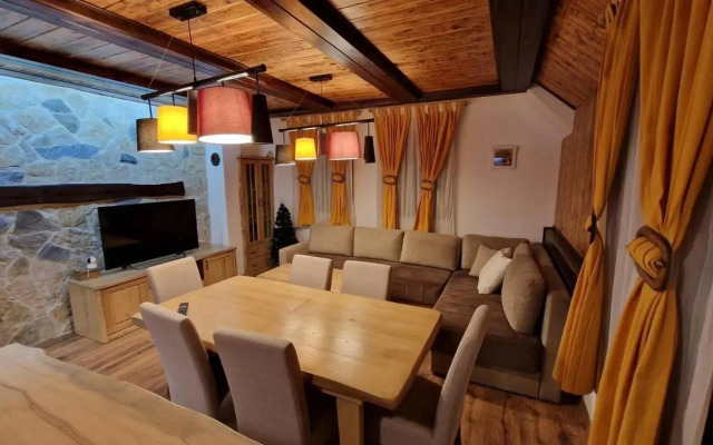 Ski House