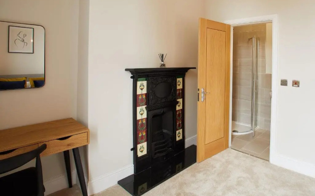 Artsbank Apartment