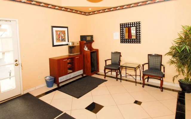 Regency Inn And Suites