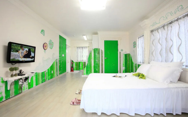 Montmartre Pension