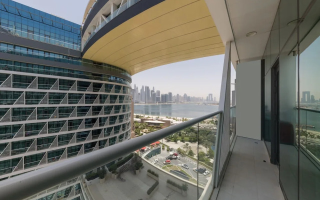 Palm Jumeirah 1BR Rooftop Infinity Pool
