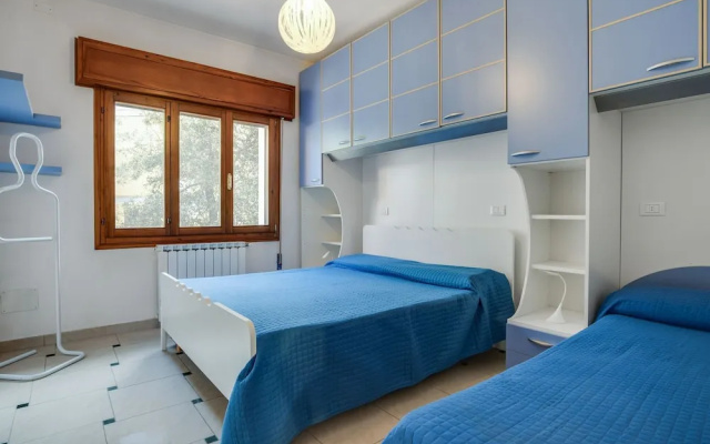 Lovely Apartment in Rosolina Mare Near Sea