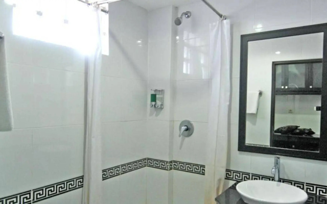 Arya Hotel & Spa