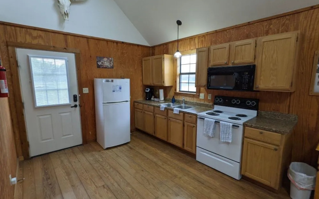 Red Horse Cabins